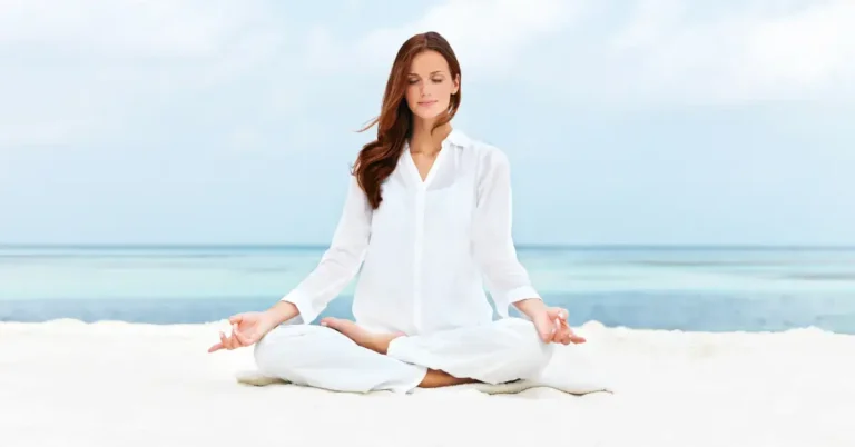 Daily Meditations: Start Your Morning with Mindfulness 2024 4 Daily Meditations: a woman sit on he beach and mediate