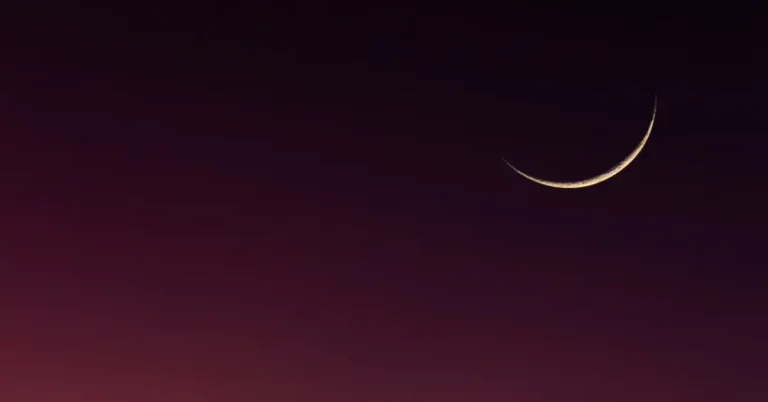 New Moon Spiritual Meaning: Beginnings and Inner Growth 2024 8 New Moon Spiritual Meaning: a new moon is there