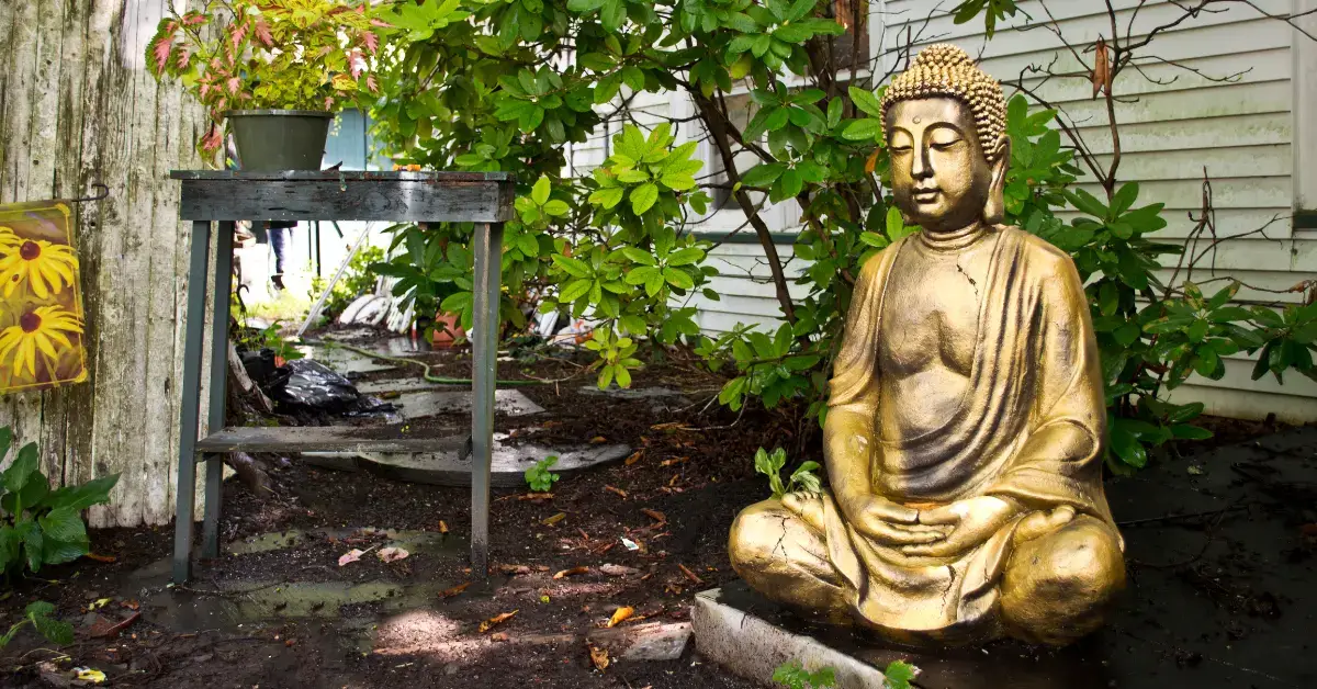 Buddha Garden Backyards: buddha is sitting in the garden